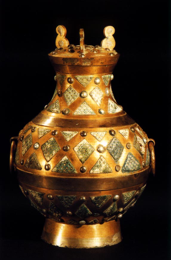 乳丁纹铜壶