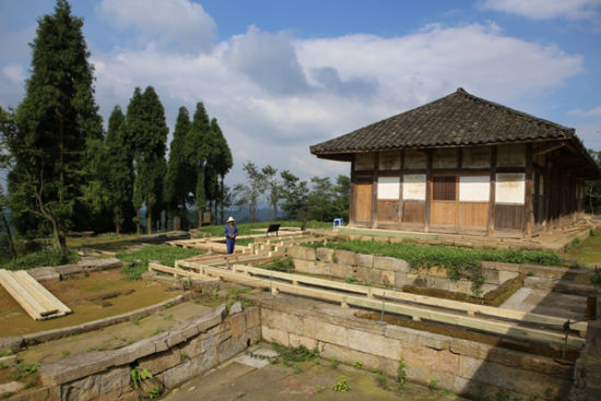 新王宫旧址，唯一剩下的是海潮寺