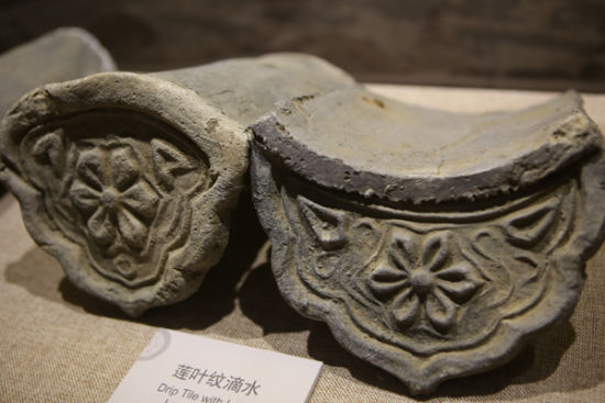 新王宫出土的建筑构件