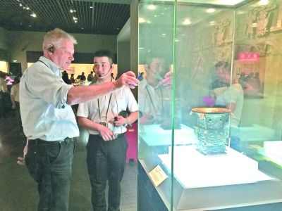 多布勒夫在陕西历史博物馆