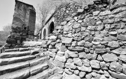 石阶石墙都是古人所修。