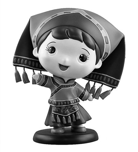 图为部分“广西12个世居民族娃娃”文创产品。（资料图片）