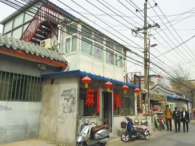 违建被出租变成麻将馆。