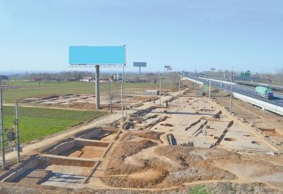 朱仓M722东汉陵园遗址考古工地全景