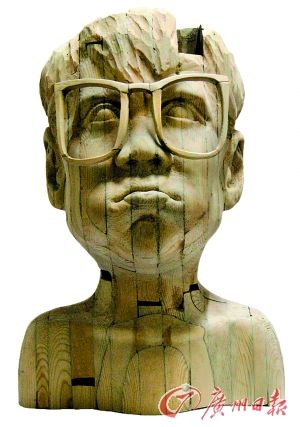 某网站销售的吴龙飞木雕作品《不哭No More Cry(独版)》