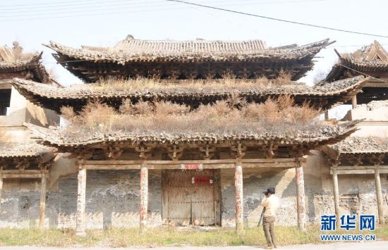  “市保”太原市清徐县徐沟文庙城隍庙栖霞楼隐患严重（2014年8月30日摄）。