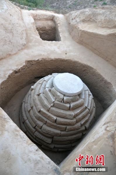 陕西省横山县发现的一座元代壁画墓