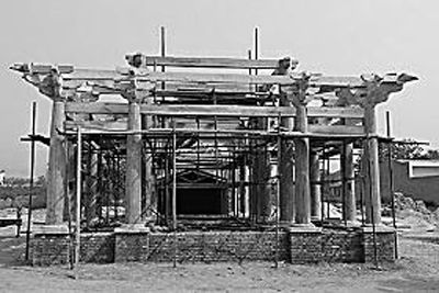 唐大宦官高力士之墓，加固中的墓道