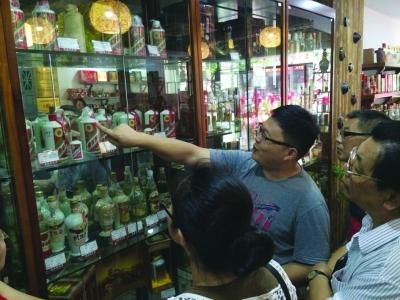 各种展示酒品令人大开眼界