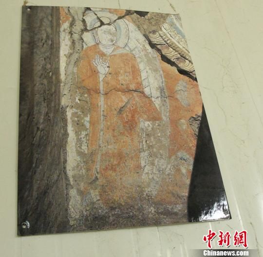 新疆策勒县达玛沟镇的达玛沟古佛教遗址群，残缺壁画。　陶拴科　摄