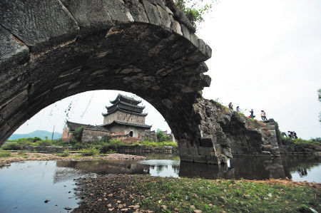 江永县上甘棠村是湖南发现的年代最为久远的千年古村落之一，留下的古建筑甚多。李锋 摄