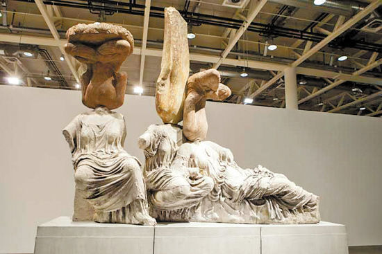 在本届巴塞尔艺博会“无限意象”展区，长征空间推出了徐震雕塑作品《永生》