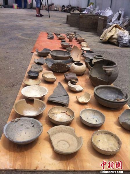 部分出土文物。 徐杨祎 摄