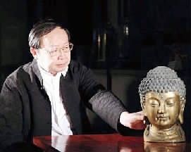 钱卫清，北京市大成律师事务所律师。2013年年底的中国收藏年会上，钱卫清被评为“中国十大收藏家”。 