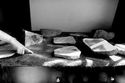 被盗翡翠原石曾经摆放的位置。京华时报记者王苡萱摄