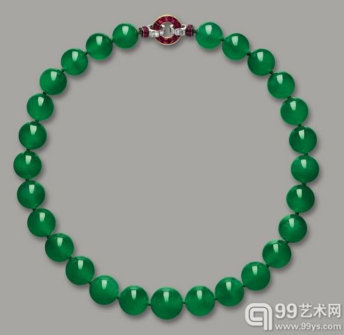 天然翡翠珠配红宝石及钻石项链成交价为2.14亿港元