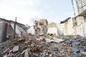 南捕厅地区到处是被拆景象。