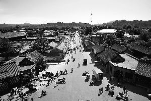 永宁古城东街。 李杰鹏摄