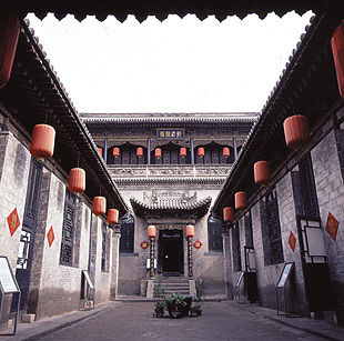 乔家大院里的纷争