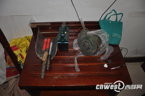 警方缴获的作案工具。