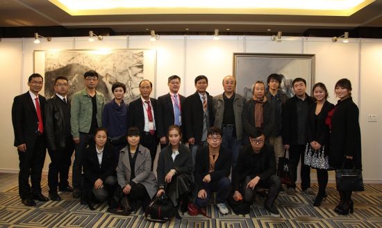 2012-2013年度百人会英才奖（艺术）获奖学生与终审会评审合影