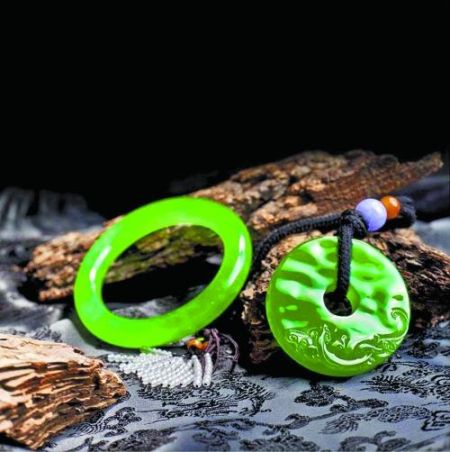 石头很“疯狂”，动辄以万元计