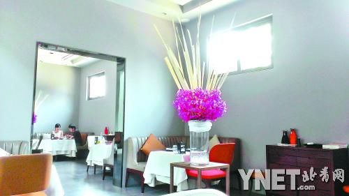 智珠寺内高档餐饮会所的装修和布置摄影/本报记者　李佳