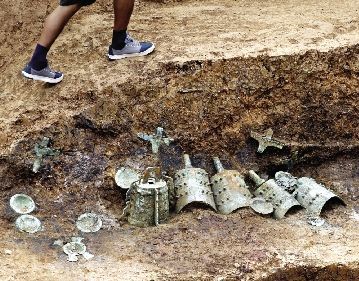 随州叶家山考古现场