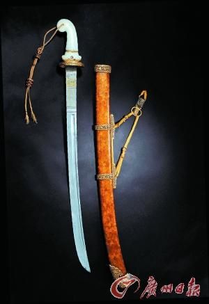 乾隆御制“天字十七号”宝腾腰刀