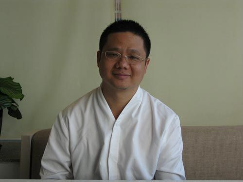 中央美术学院教授丘挺之妻跳楼