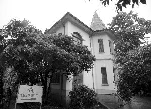 省演艺集团成了“争执的一方”