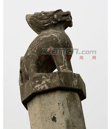 2010年，网友拍摄的未被盗走的华表石刻。网友雄鹰在蓝天提供