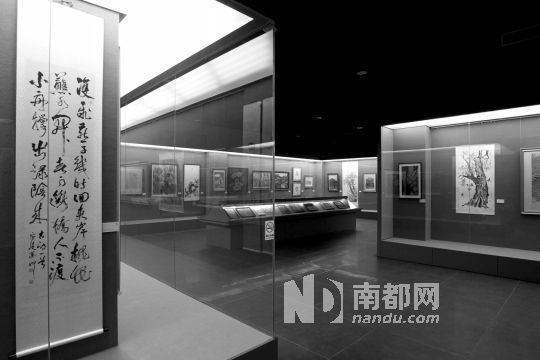 林缉光艺术博物馆原定4月28日展出600多件国宝级文物，捐赠品目前尚无一件抵达。