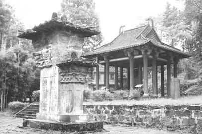 震前的“樊敏阙”。（资料图片）