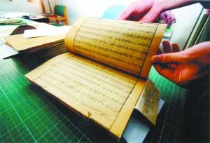 市场太小众 人才难培养 古籍修复机构举步维艰