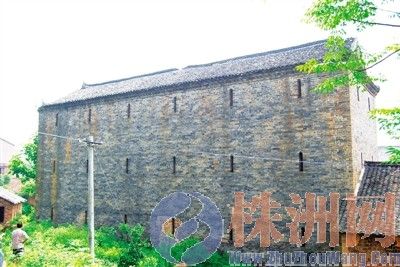 下屋湾高楼全景