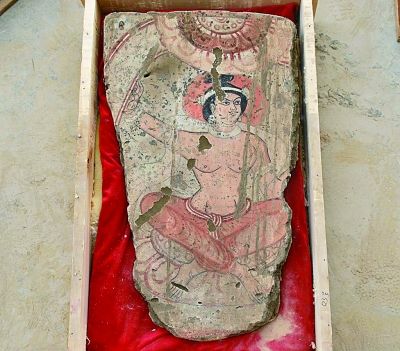 新疆和田警方追回的达玛沟遗址壁画。鲁玉珍/CFP