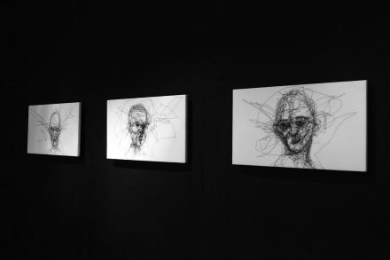 　　粗糙又诡异的风格