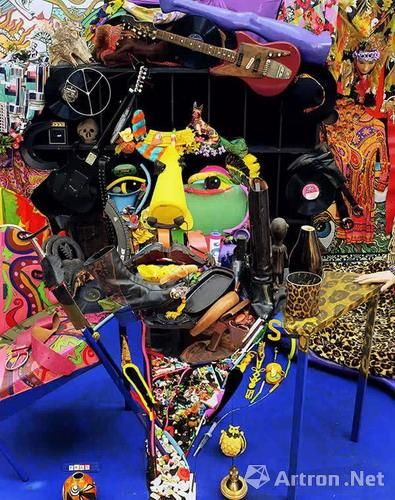 法国艺术家Bernard Pras利用废弃物品创造惊人的装置艺术