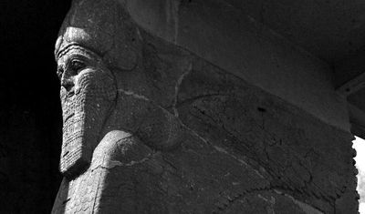 亚述古城遗址文物 