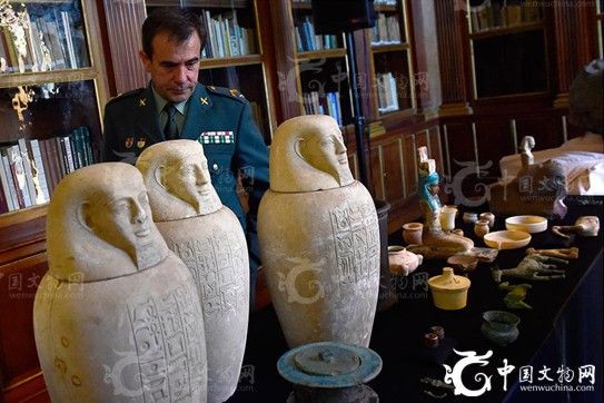   西班牙警长兼历史文物专家哈维尔·莫拉莱斯(JavierMorales)表示，在此次追缴的各类精美文化珍品中，以古埃及女神赛克迈特(Sekhmet)宏伟半身雕像最为珍贵，估价为10万欧元（约合人民币69.5万元）。据悉，本次古埃及