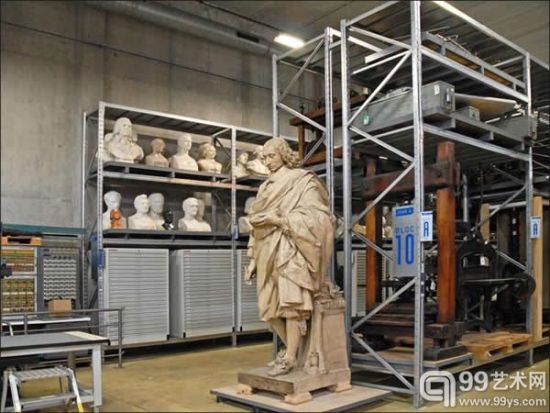 法国国立工艺美术博物馆库存。