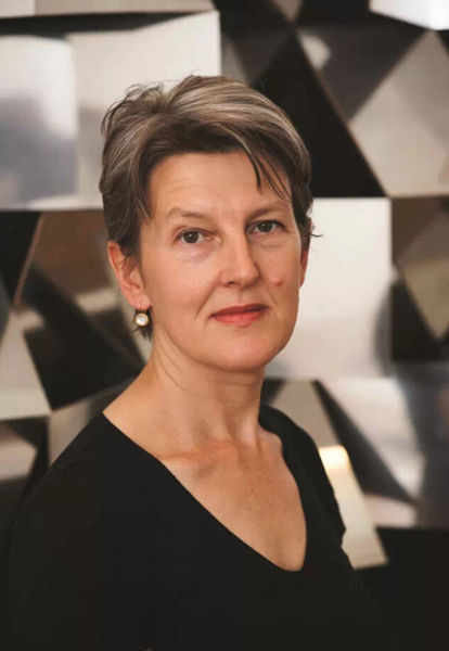 佩内洛普·柯蒂斯(Penelope Curtis)