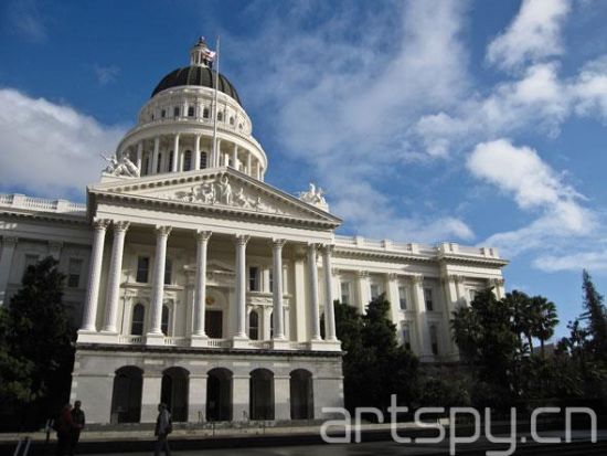 加利福尼亚州长提议削减艺术拨款