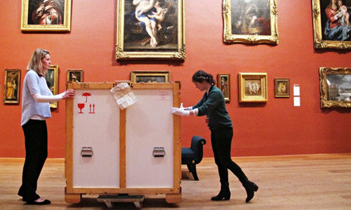 英画廊将赝品与真品共同展出