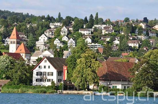 瑞士艺术商家族成员承认谋杀罪行