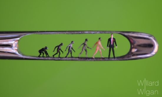 著名微雕艺术家家乡办展：作品袖珍需用显微镜