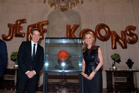 法国广告人Franck Davidovici指责杰夫·昆斯概念剽窃