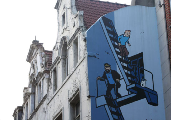在比利时首都布鲁塞尔的街头，丁丁的形象随处可见。
