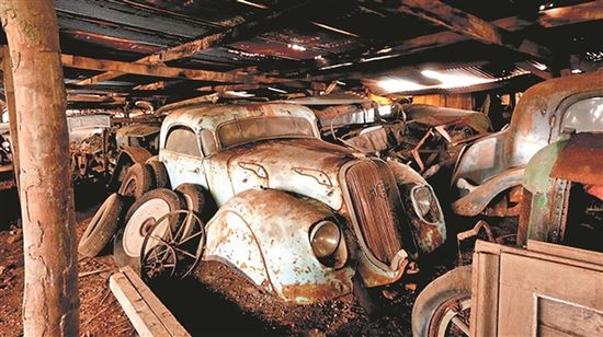 法国农场的古董车